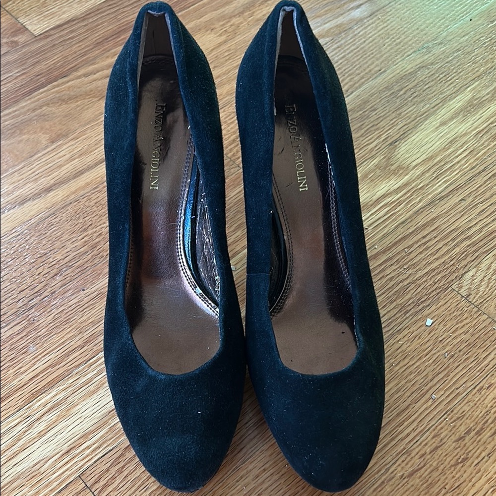 Black Suede Women's Pumps